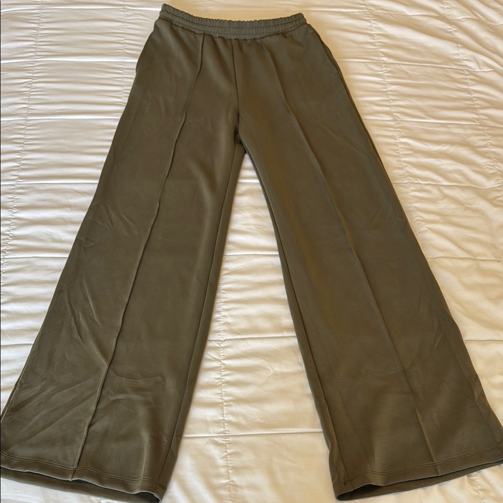 Victoria’s Secret Olive Green Wide-Leg Women's Pants